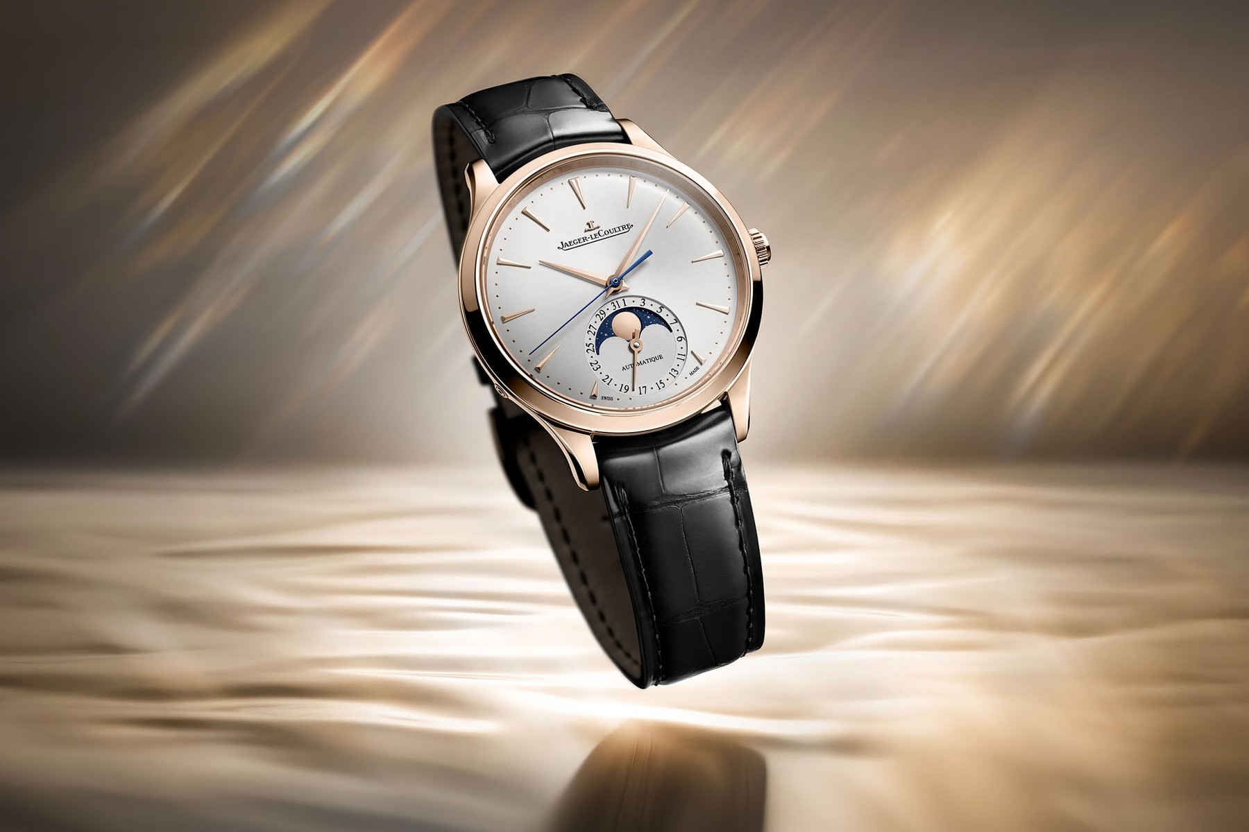 ساعة Master Ultra Thin Moon من Jaeger-LeCoultre بقياس 36 ملم وذهب وردي